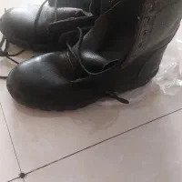 ست لباس سربازی سایز۵۰ و پوتین سایز۴۱ و کلاه