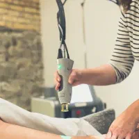 جدیدترین لیزر کندلا/قیمت استثنایی/روشنسازی بیکینی