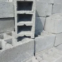 استخدام کارگر ساده در بلوک زنی