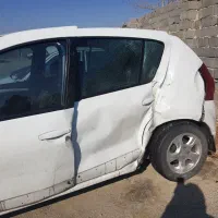 رنو ساندرو اتوماتیک تصادفی مدل ۱۳۹۶|خودرو سواری و وانت|تهران, مخصوص|دیوار