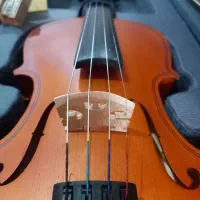 ویولن سایز 4و4 ب همراه لوازم.|ویولن|بومهن, |دیوار