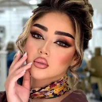 میکاپ و شنیون و آموزش توسط ماهر ترین اساتید|خدمات آرایشگری و زیبایی|کرج, گلشهر|دیوار