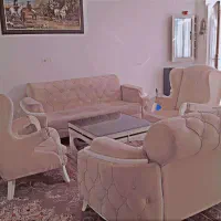 مبل چستر هفت نفره با میز عسلی کامل