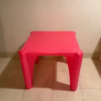 میز و مبل و الاکلنگ بچگانه