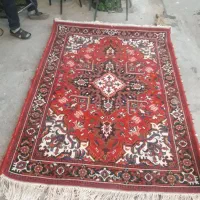 یک تخته فرش قالیچه نو نواندازه یک ونیم در دو