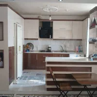 آپارتمان-شهرک-اندیشه-برخیابان-سنددار