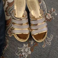 دمپایی سایز ۳۹