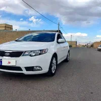 سراتو آپشنال ۹۸ بی رنگ