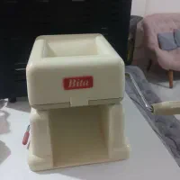 آسیاب دستی قدیمی