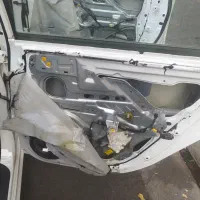 تعمیرات شیشه بالابر و آینه و قفل ضد سرقت