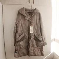 کاپشن زمستانی نو و بارانی و بافتو کیف و کفش