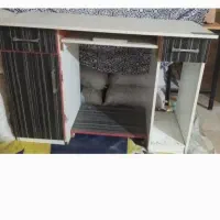 ۲میز مدیریت و کامپیوتر