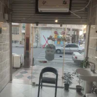 فرش..  ۳۱ متر در مغازه  یا  م ع ا و ض ه