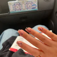 کاشت ناخن|خدمات آرایشگری و زیبایی|رشت, چله خانه|دیوار