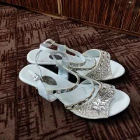 صندل مجلسی|کیف، کفش، کمربند|رشت, دباغیان|دیوار