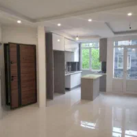اشرفی، تیراژه _ ۵۸متر _ ۷ ساله _ کلا رو به آفتاب