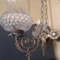 لوستر برنجی شمعدان قدیمی مناسب بوم‌گردی و کافه