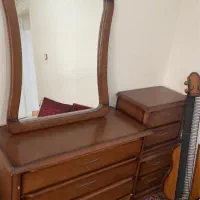 فروش دراور و آینه بهمراه دو عدد پاتختی
