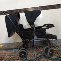 کالسکه دوقلویی پشت سر هم