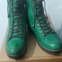 بوت زنانه سایز ۳۸|کیف، کفش، کمربند|تهران, اراضی عباس آباد|دیوار