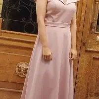 پیراهن یقه دلبری سایز ۴۰ با تنخور زیبا