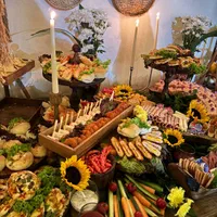 فینگرفود فینگر فود بادکنک آرایی غذای خونگی|خدمات پذیرایی، مراسم|مشهد, الهیه|دیوار