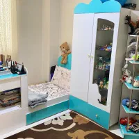 تخت وکمدو شلف ایستاده نوجوان|تخت و سرویس خواب|اراک, |دیوار
