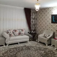 مبل ۷ نفره به همراه دو عدد پاف جلو مبلی
