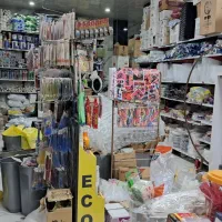 کارگر خدماتی جهت کار در ظروف یکبار مصرف