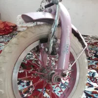 دوچرخه در حد نو|دوچرخه، اسکیت، اسکوتر|سنگر, |دیوار