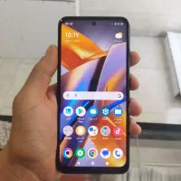 poco m5s