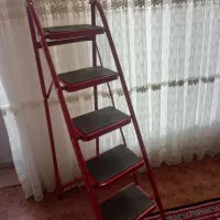 نردبان ۵ پله تاشو درجه یک