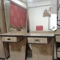 فروشی دوعد آینه ارایشگاه