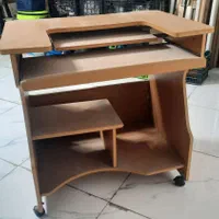 میز کامپیوتر پیش ساخته