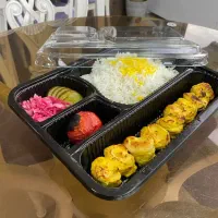 طبخ غذای خونگی برای مجالس و مهمونی وشرکت ها