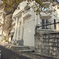 زعفرانیه ۳۳۰متر ویلا مناسب مشاغل