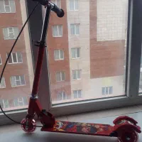 اسکوتر سه چرخ تاشو دخترکفشدوزکی