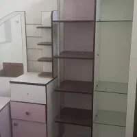 کمد و میز ارایشی و کتابخونه