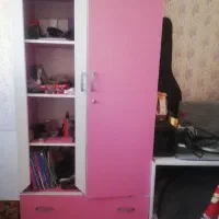 کمد لباسی و فرش کیتی