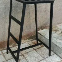 چهار پایه محکم