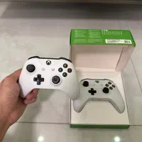 اکس باکس Xbox One S یک ترابایت + کینکت + دو دسته|کنسول، بازی ویدئویی و آنلاین|تهران, گلستان (شهرک راه آهن)|دیوار