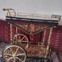میزبار کنار سالنی