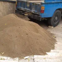 فروش خاک باغچه و کود حیوانی با نیسان خاور