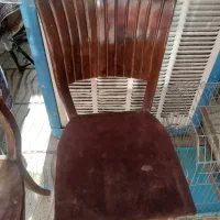 دو عدد صندلی