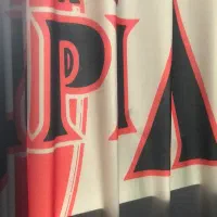 به یک همکار اقا جهت کار درباشگاه بدنسازی نیازمندیم