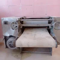 دستگاه خمیر پهن کن