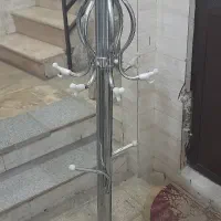 چوب لباسی آهنی کف سنگی