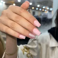 آموزش کاشت ناخن