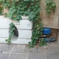منبع آب   و پمپ آب