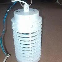 یک عدد حشره کش برقی استوانه ای سالم و درحدنو|سایر لوازم برقی|میناب, |دیوار